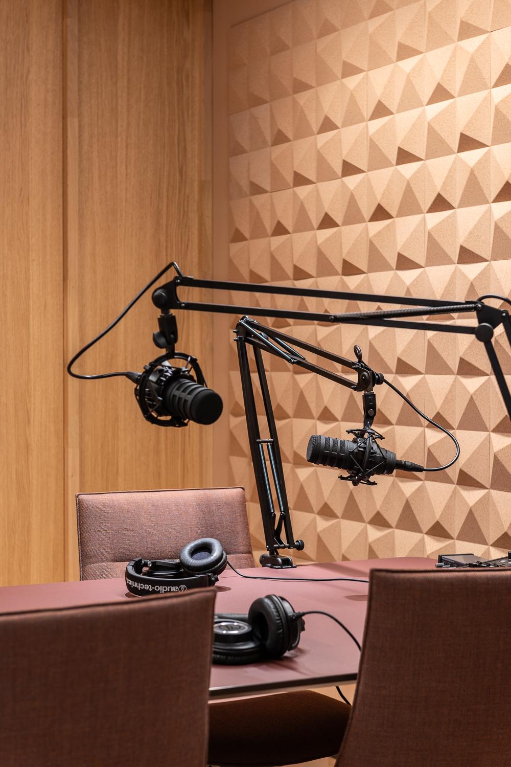 Podcastrom.